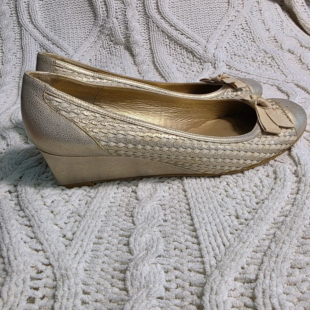 Stuart Weitzman no excellent metallic